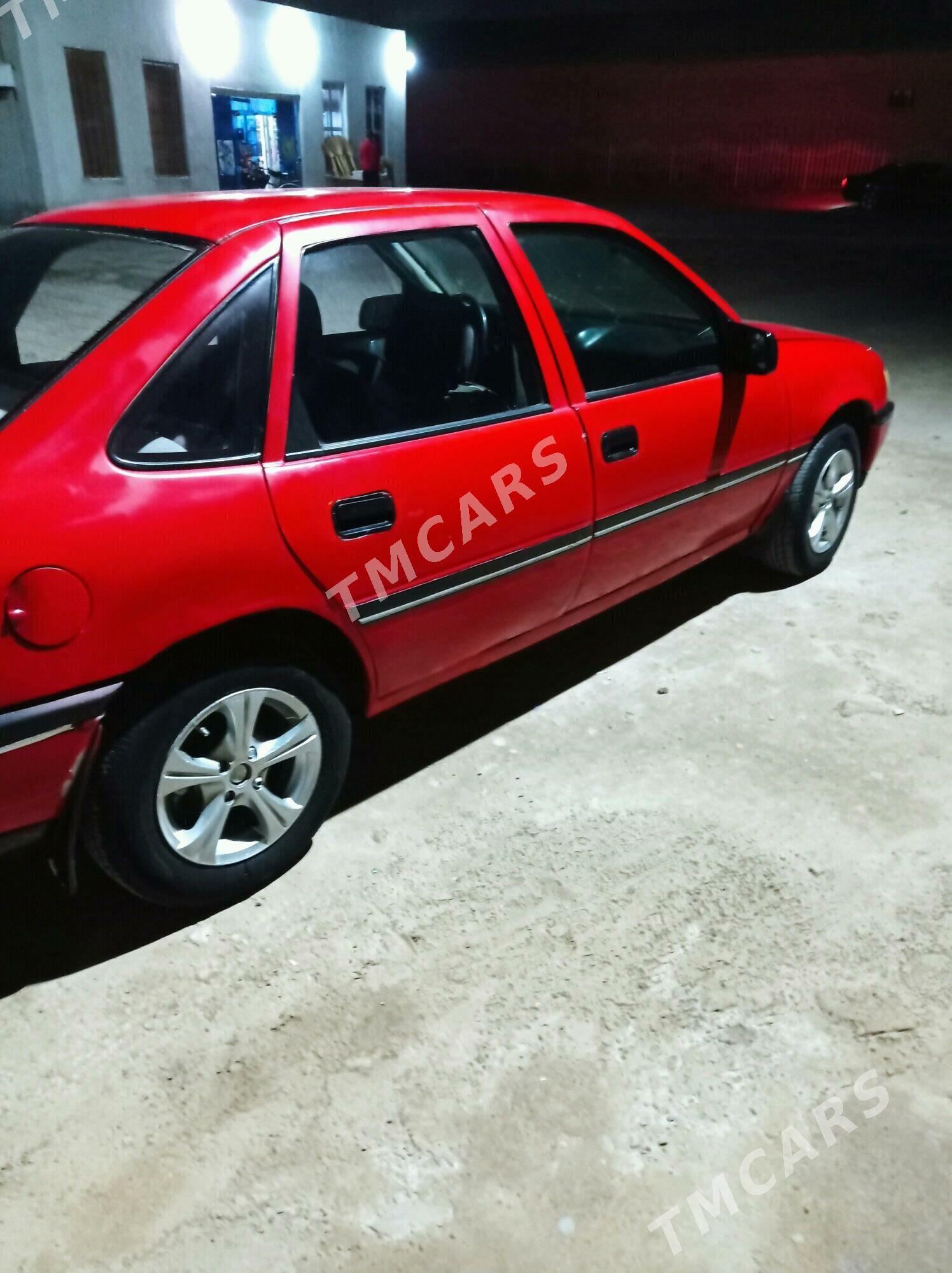 Opel Vectra 1989 - 23 000 TMT - Мары - img 3