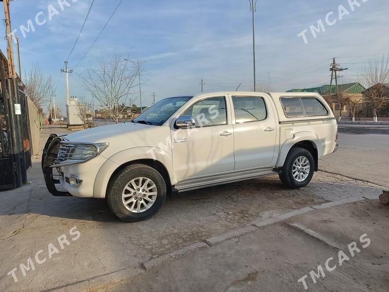 Toyota Hilux 2014 - 370 000 TMT - Туркменабат - img 3