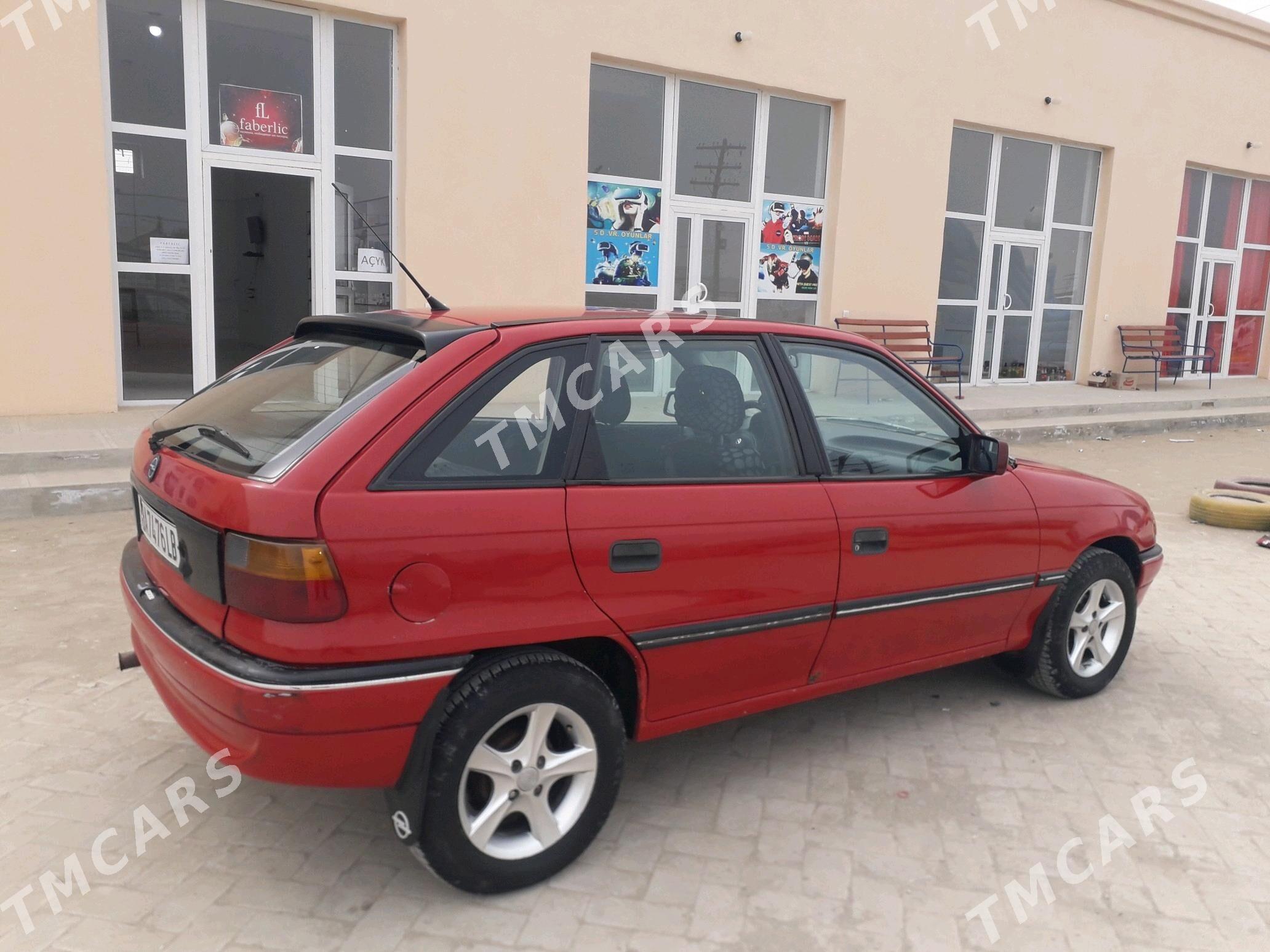 Opel Astra 1994 - 35 000 TMT - Halaç - img 8