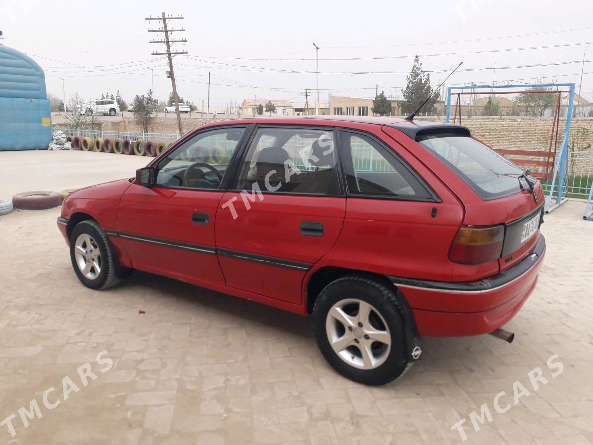 Opel Astra 1994 - 35 000 TMT - Halaç - img 4