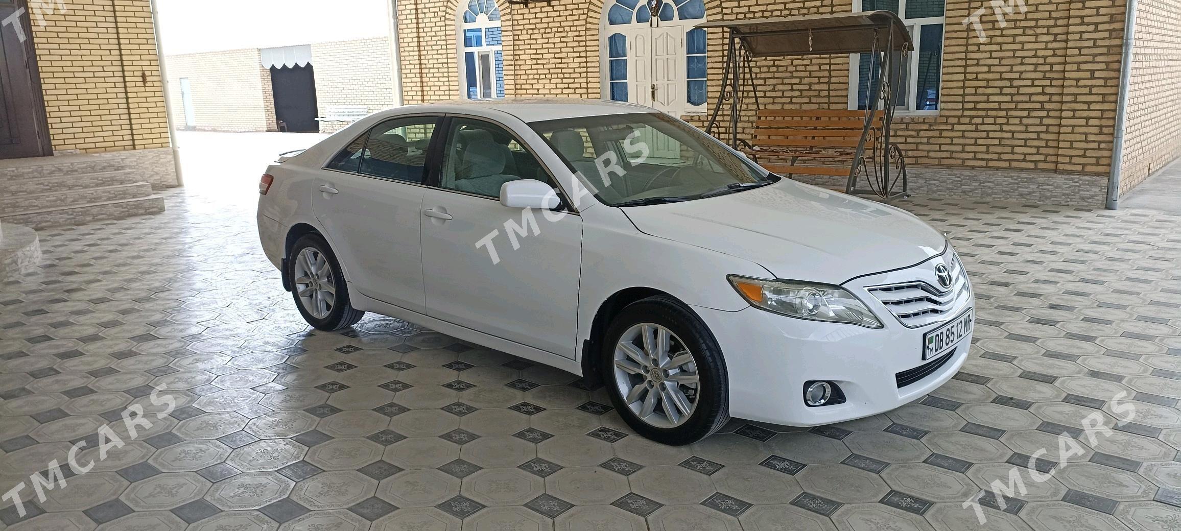 Toyota Camry 2010 - 172 000 TMT - Мары - img 4