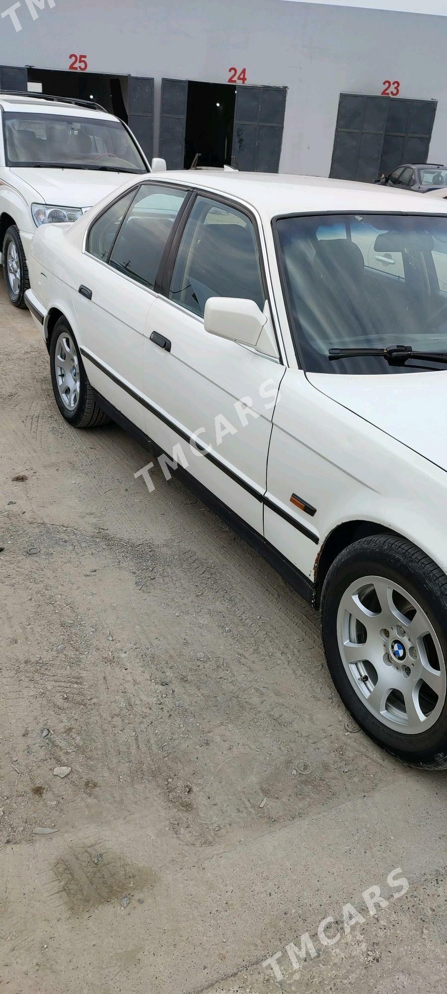 BMW 525 1991 - 65 000 TMT - Mary - img 3