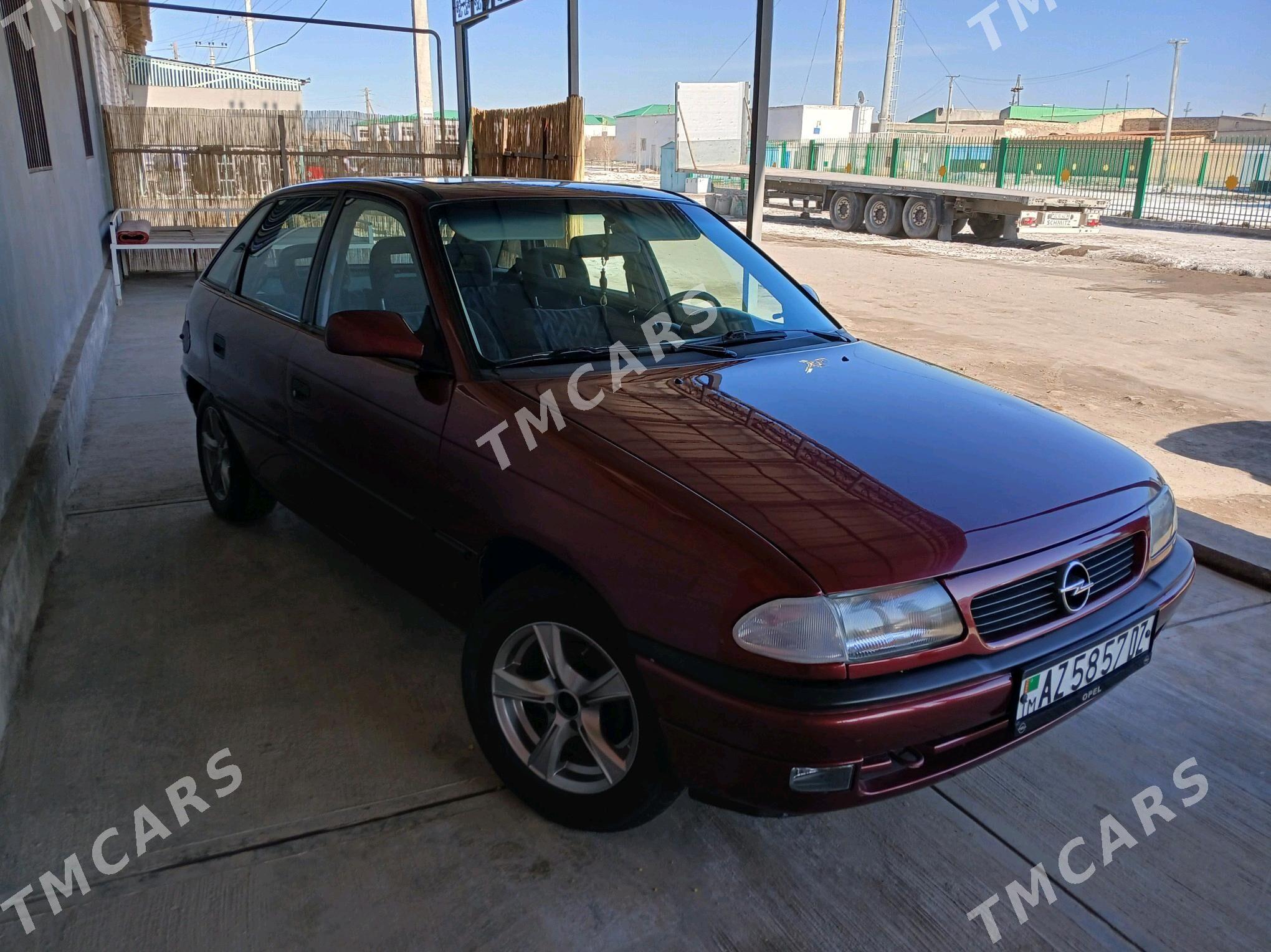 Opel Astra 1995 - 38 000 TMT - Дашогуз - img 4