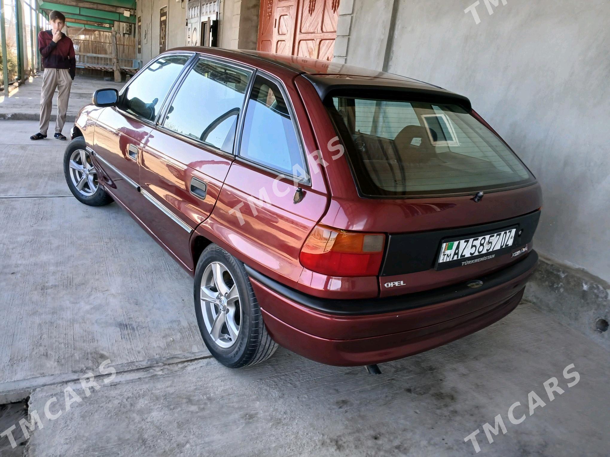 Opel Astra 1995 - 38 000 TMT - Дашогуз - img 3