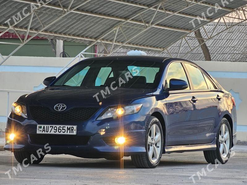 Toyota Camry 2010 - 170 000 TMT - Байрамали - img 2