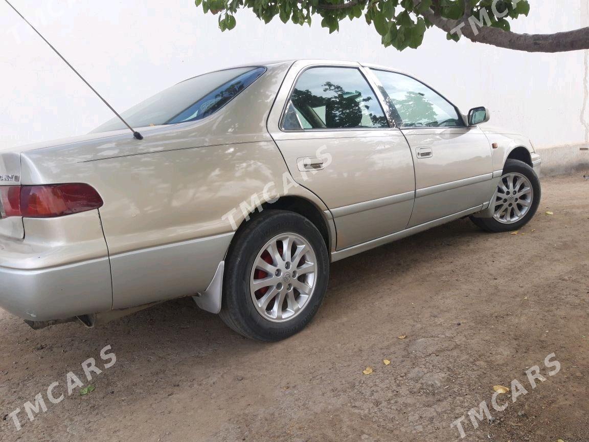 Toyota Camry 2000 - 120 000 TMT - Гурбансолтан Едже - img 2