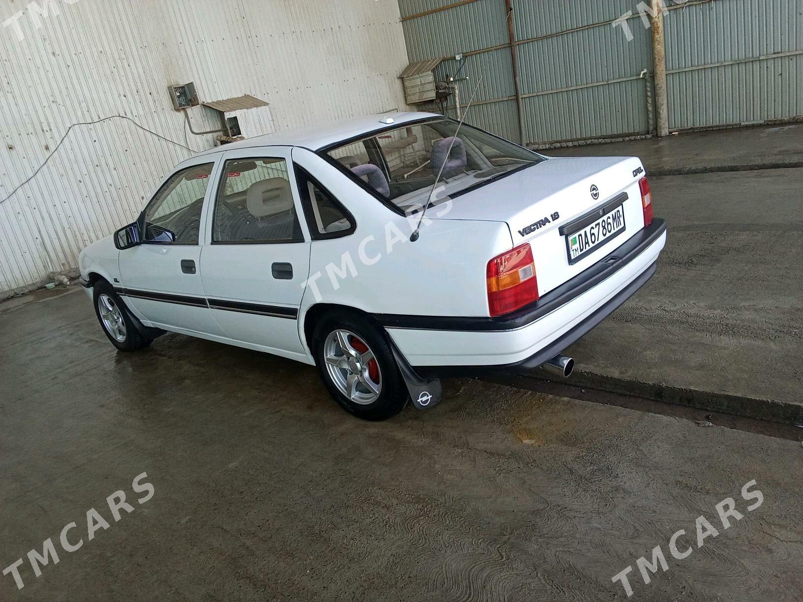 Opel Vectra 1990 - 35 000 TMT - Мары - img 7