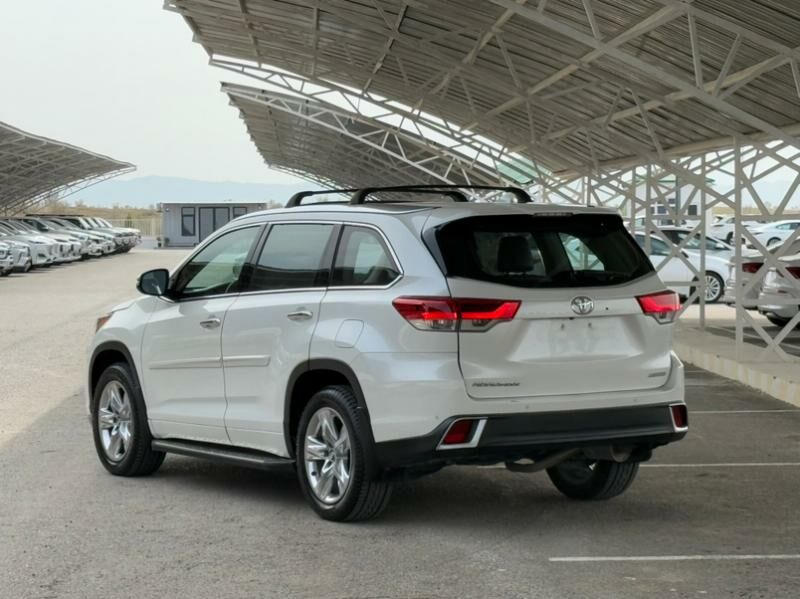 Toyota Highlander 2018 - 435 000 TMT - Ашхабад - img 10