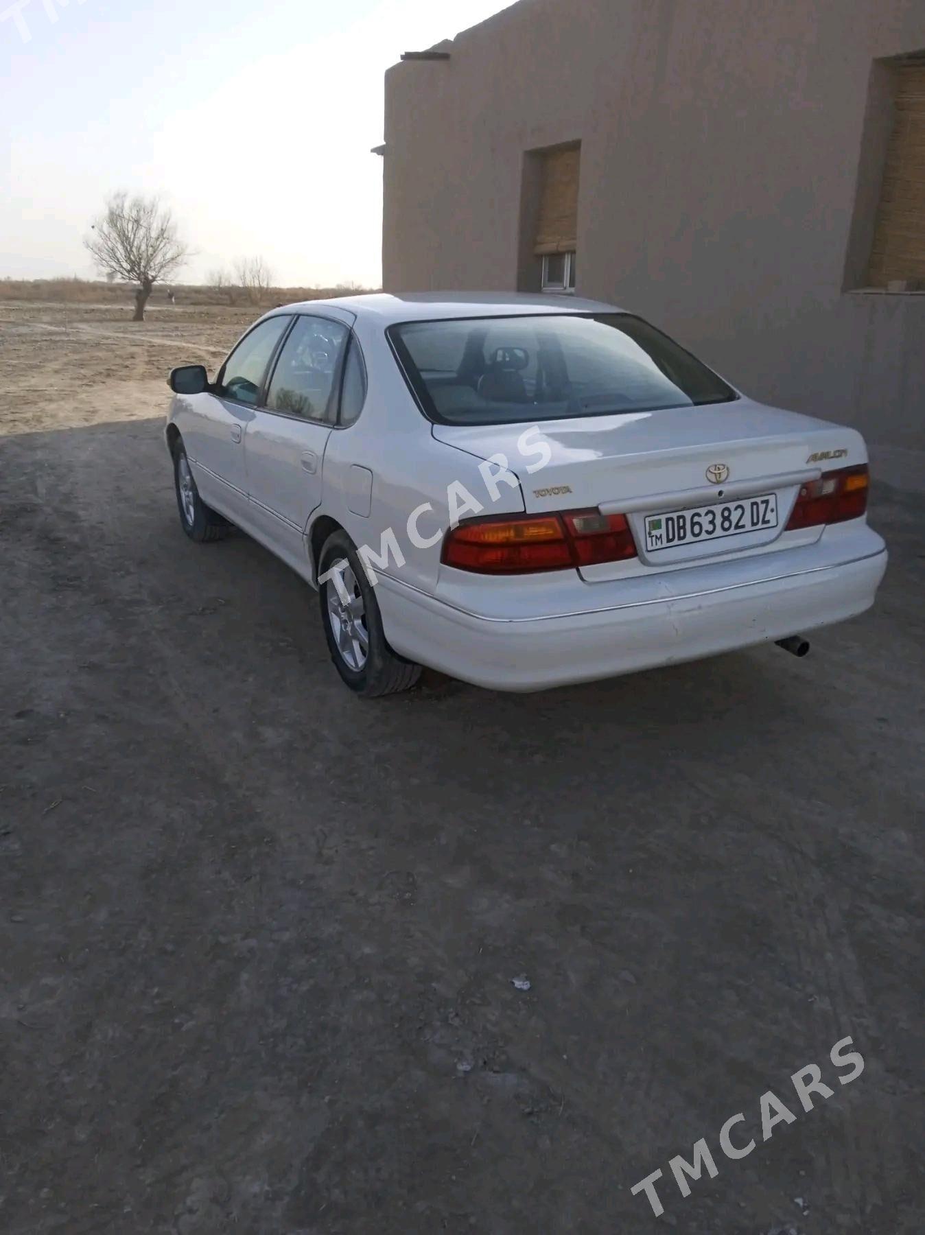 Toyota Avalon 1999 - 97 000 TMT - етр. Туркменбаши - img 2