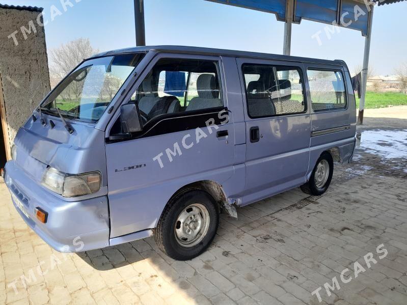 Toyota Hiace 1993 - 50 000 TMT - Туркменгала - img 4