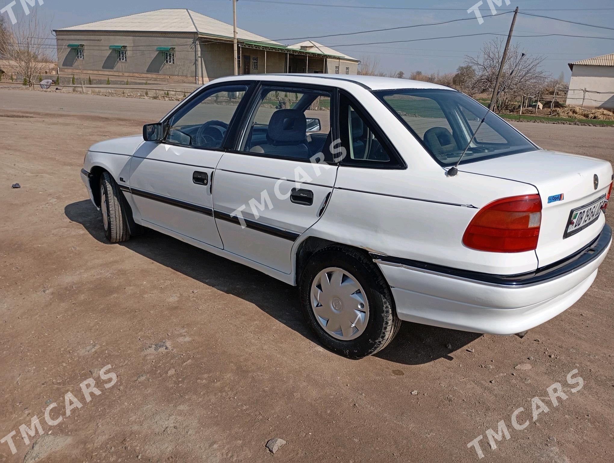 Opel Astra 1992 - 36 000 TMT - Гороглы (Тагта) - img 5