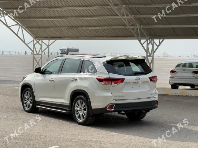 Toyota Highlander 2019 - 365 000 TMT - Ашхабад - img 8