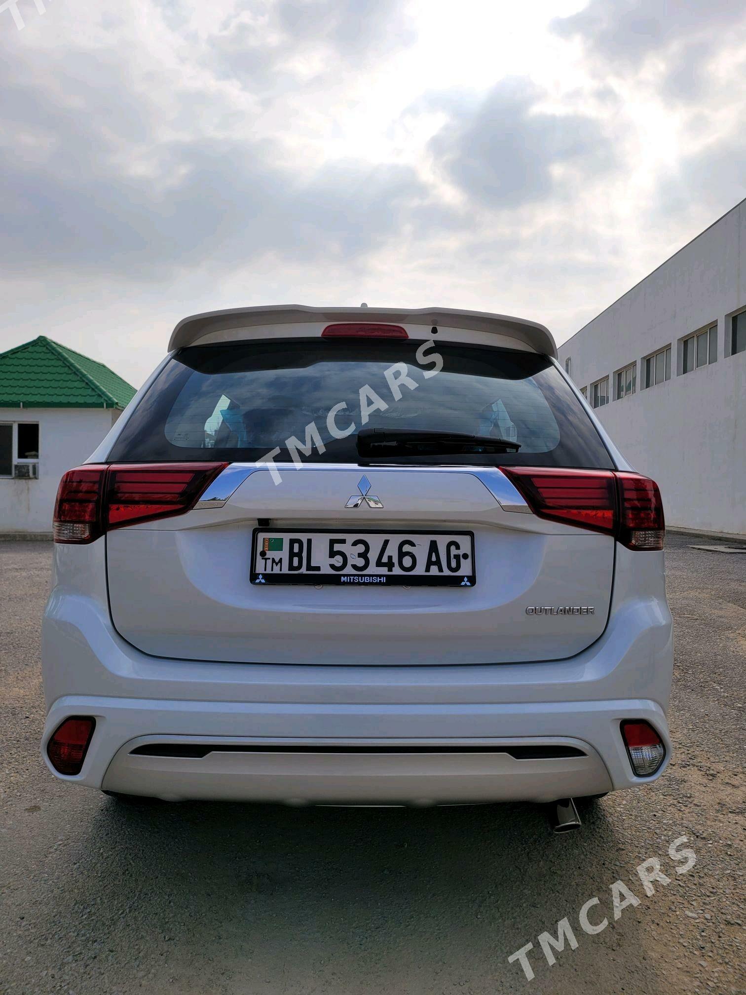 Mitsubishi Outlander 2022 - 318 000 TMT - Ашхабад - img 6