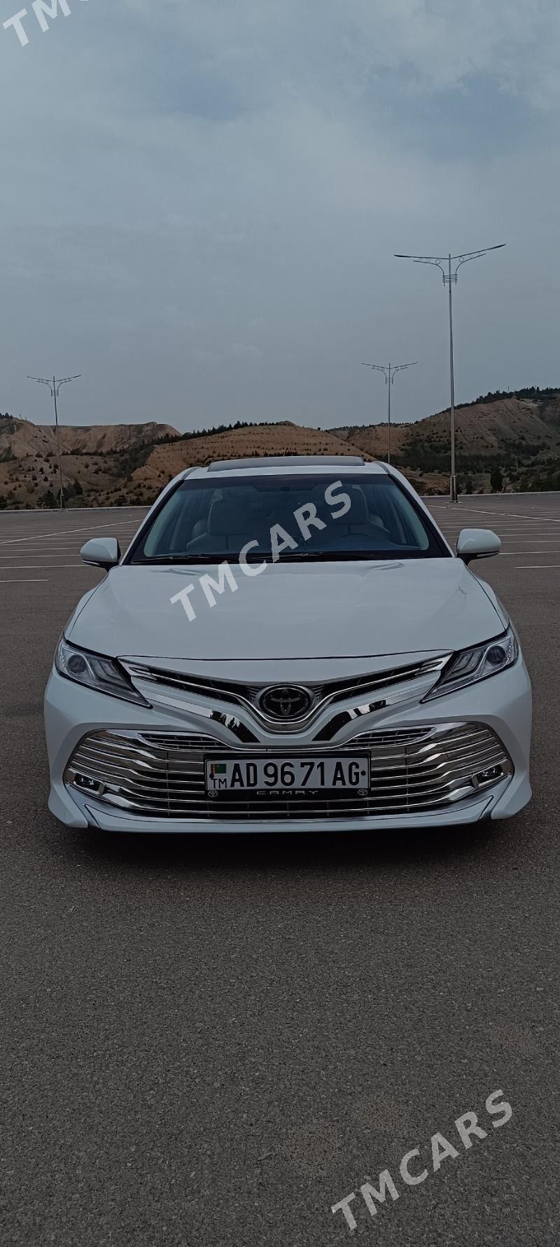 Toyota Camry 2020 - 443 000 TMT - Ýalkym - img 2