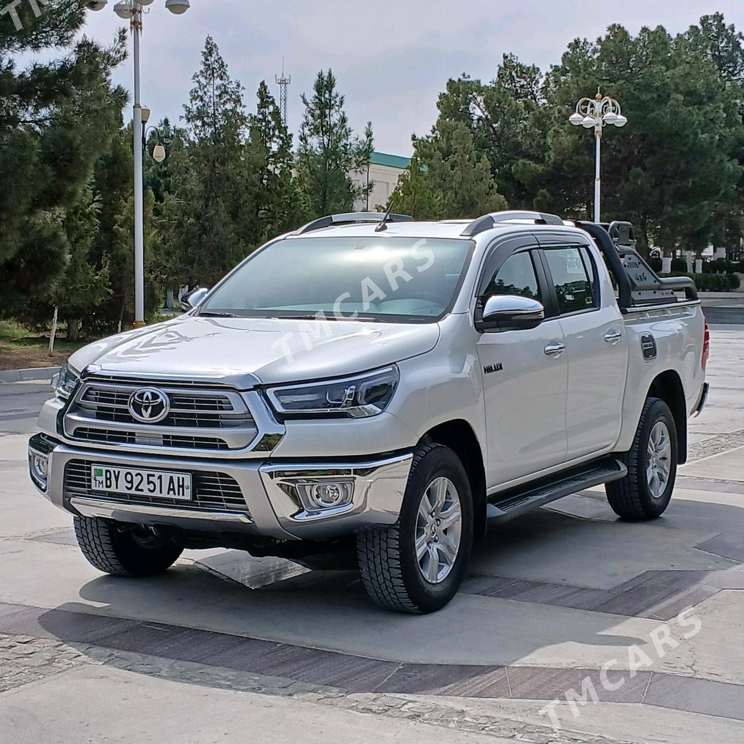 Toyota Hilux 2021 - 560 000 TMT - Гёкдепе - img 2