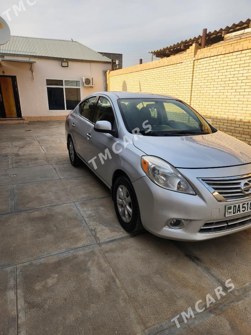 Nissan Versa 2012 - 90 000 TMT - Мары - img 5