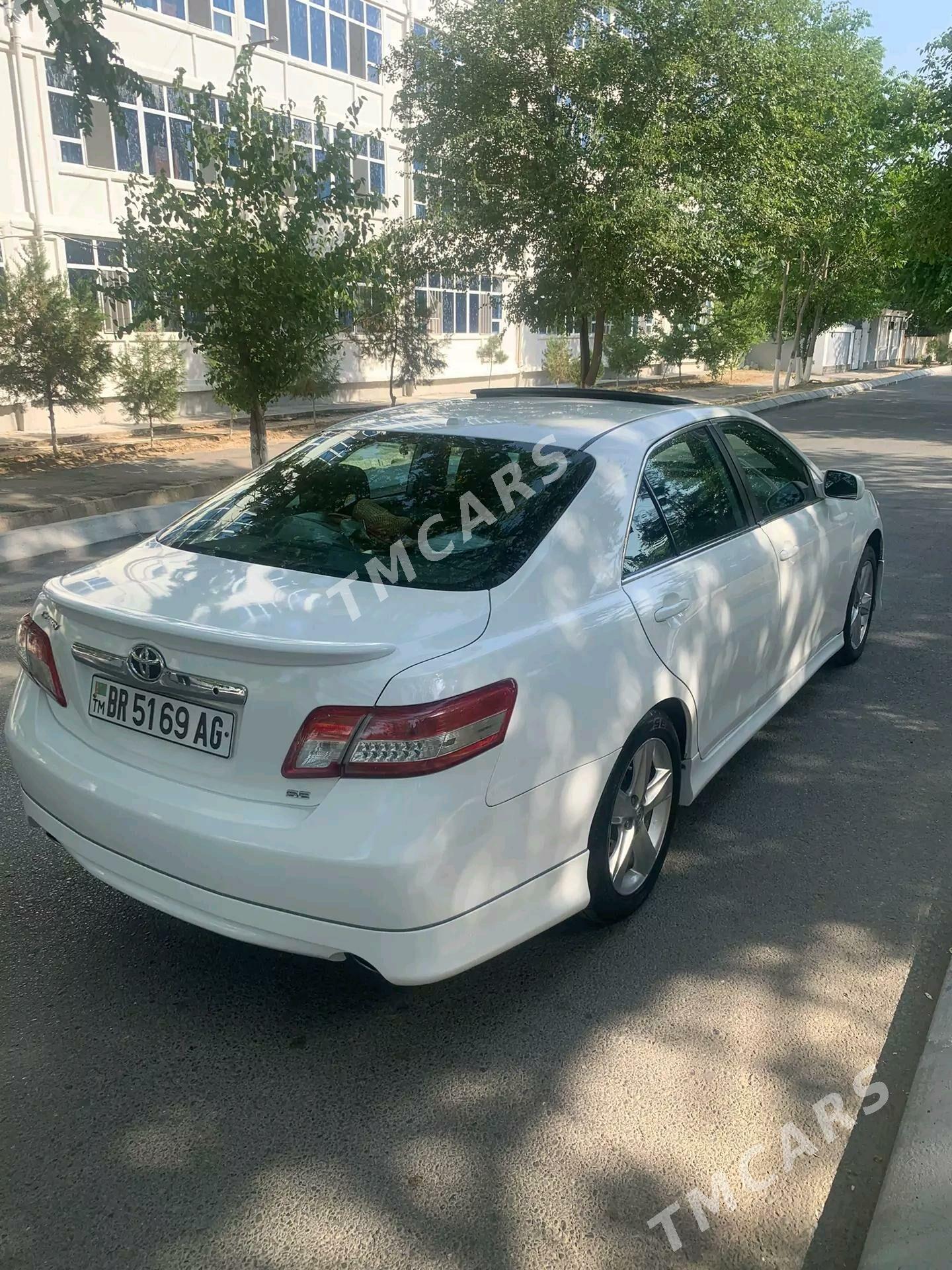 Toyota Camry 2010 - 195 000 TMT - 30 мкр - img 2