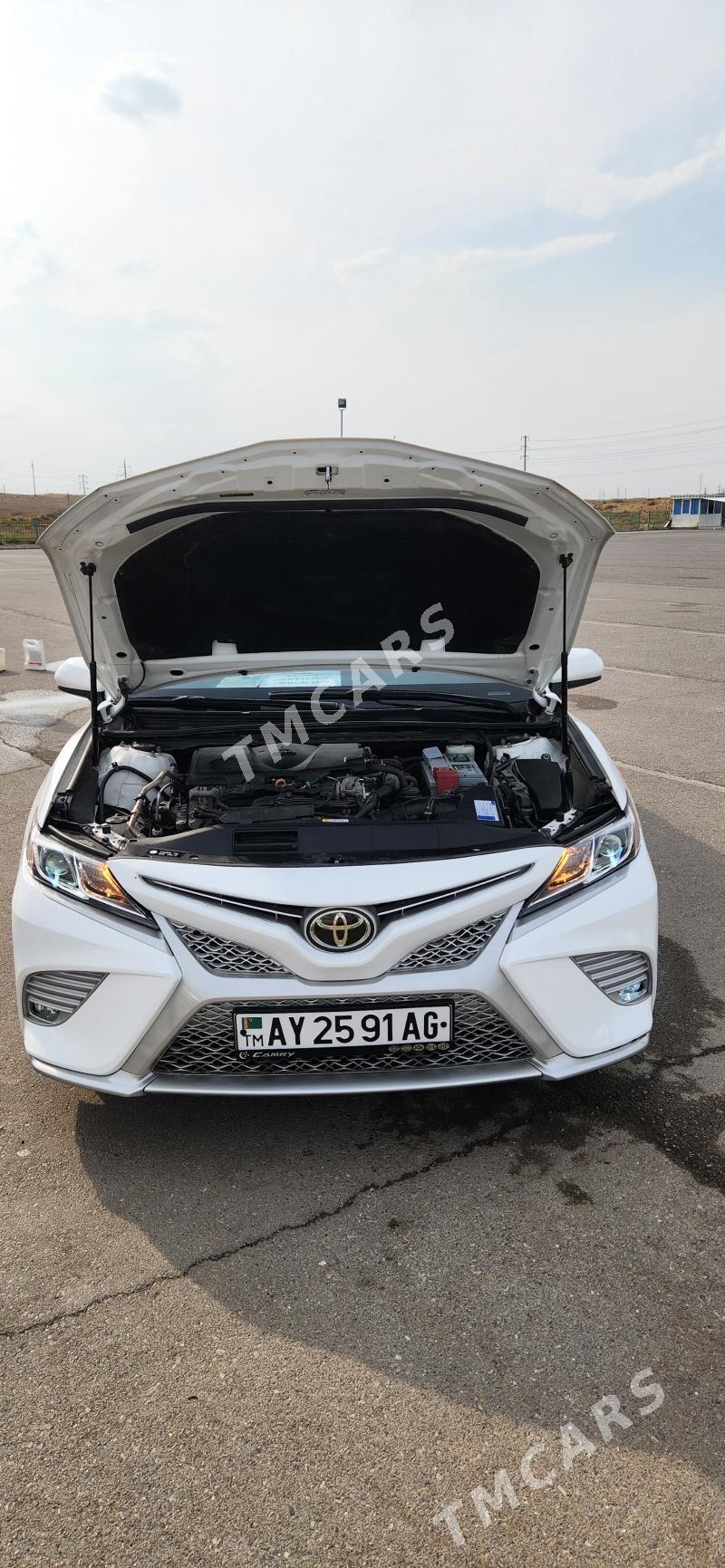 Toyota Camry 2018 - 250 000 TMT - Aşgabat - img 4