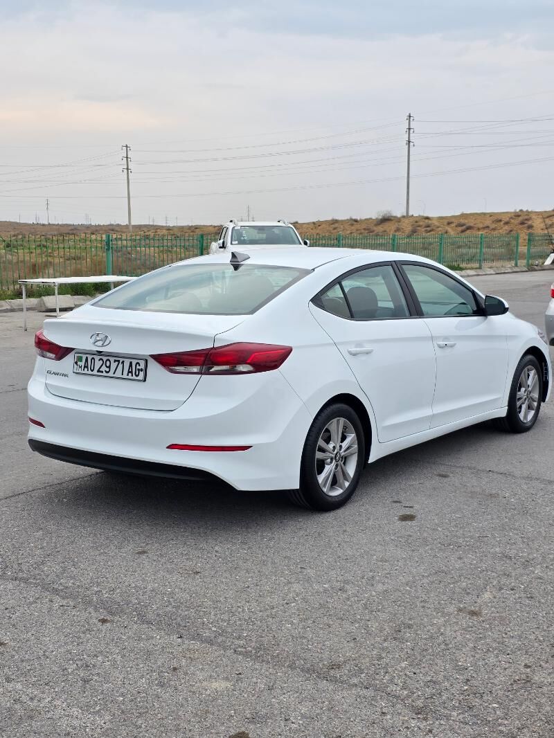 Hyundai Elantra 2018 - 185 000 TMT - Aşgabat - img 4