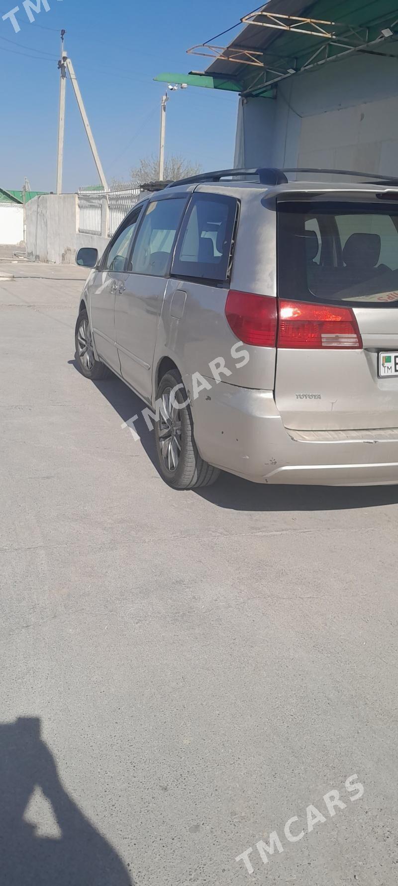 Toyota Sienna 2004 - 175 000 TMT - Ашхабад - img 2