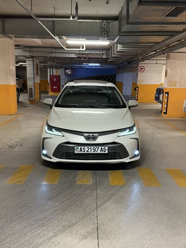 Toyota Corolla 2019 - 295 000 TMT - Aşgabat - img 2