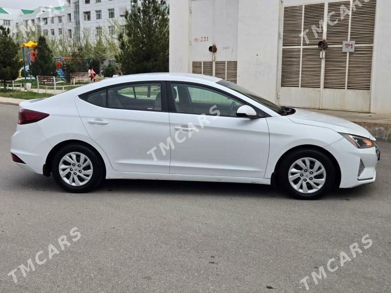 Hyundai Elantra 2019 - 185 000 TMT - Гуртли - img 5