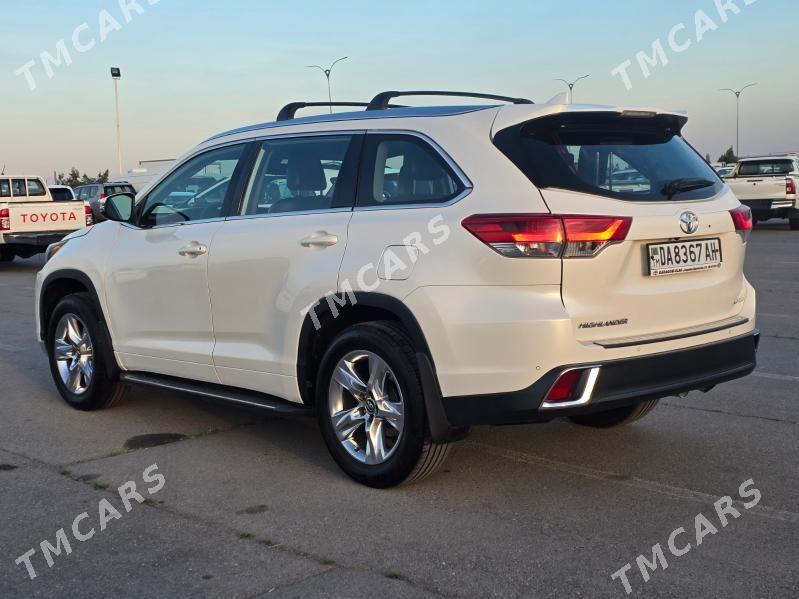 Toyota Highlander 2018 - 480 000 TMT - Анев - img 9