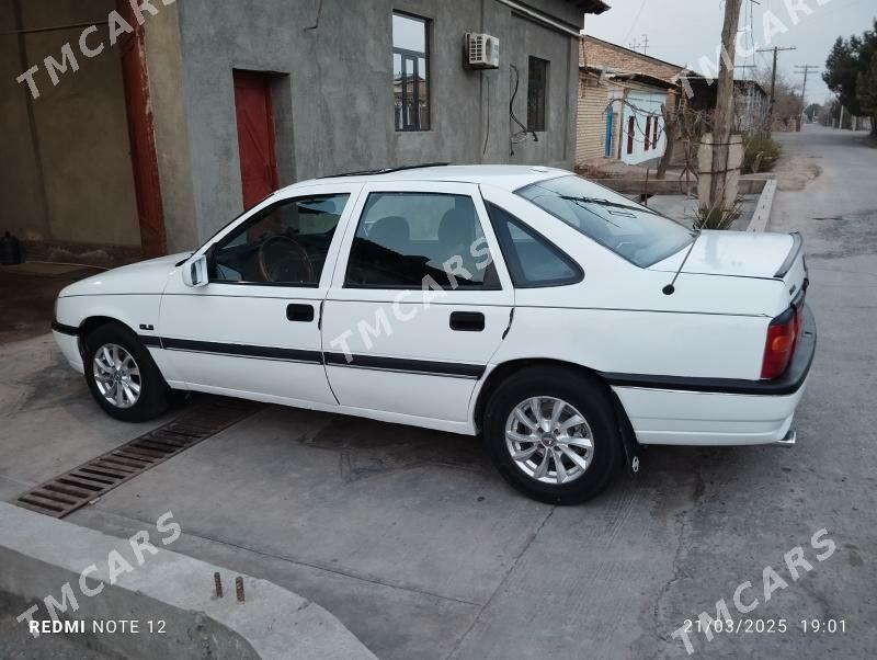 Opel Vectra 1991 - 36 000 TMT - Дянев - img 3