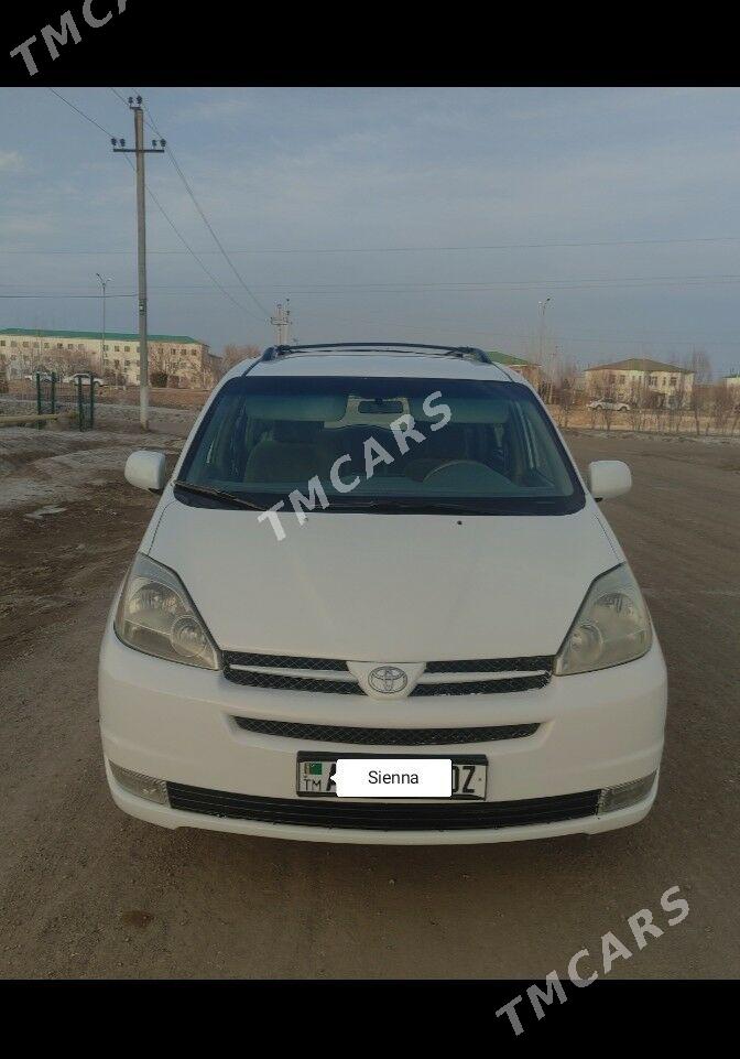 Toyota Sienna 2004 - 170 000 TMT - Köneürgenç - img 1