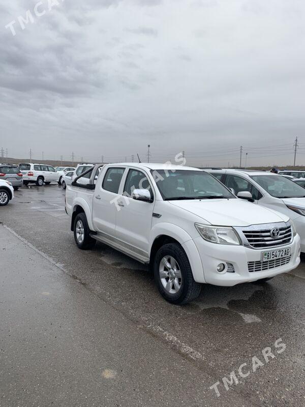 Toyota Hilux 2015 - 385 000 TMT - Ашхабад - img 7