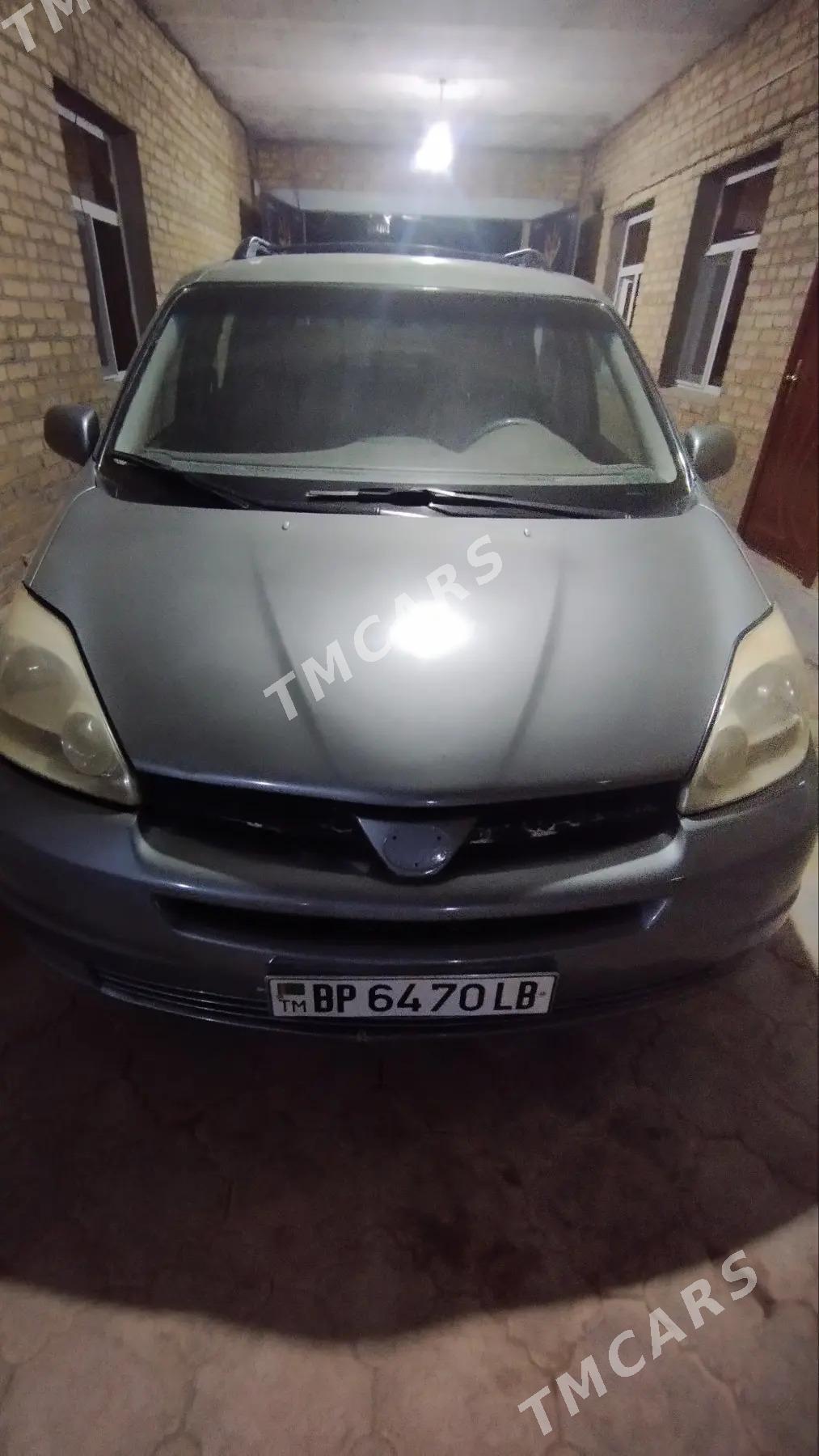 Toyota Sienna 2004 - 122 000 TMT - Halaç - img 2