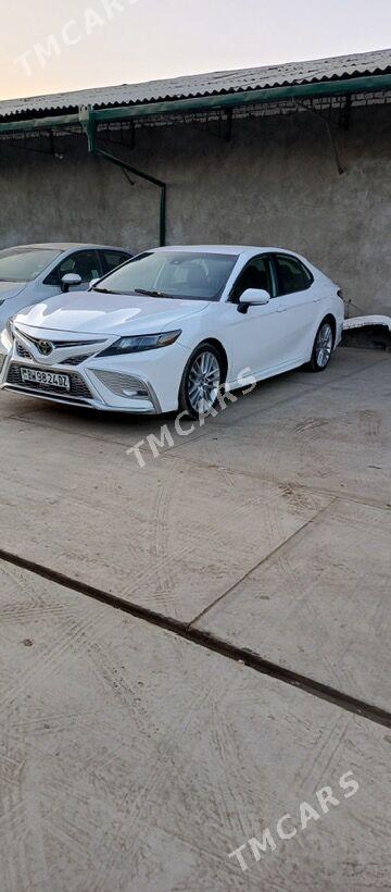 Toyota Camry 2022 - 300 000 TMT - Дашогуз - img 9