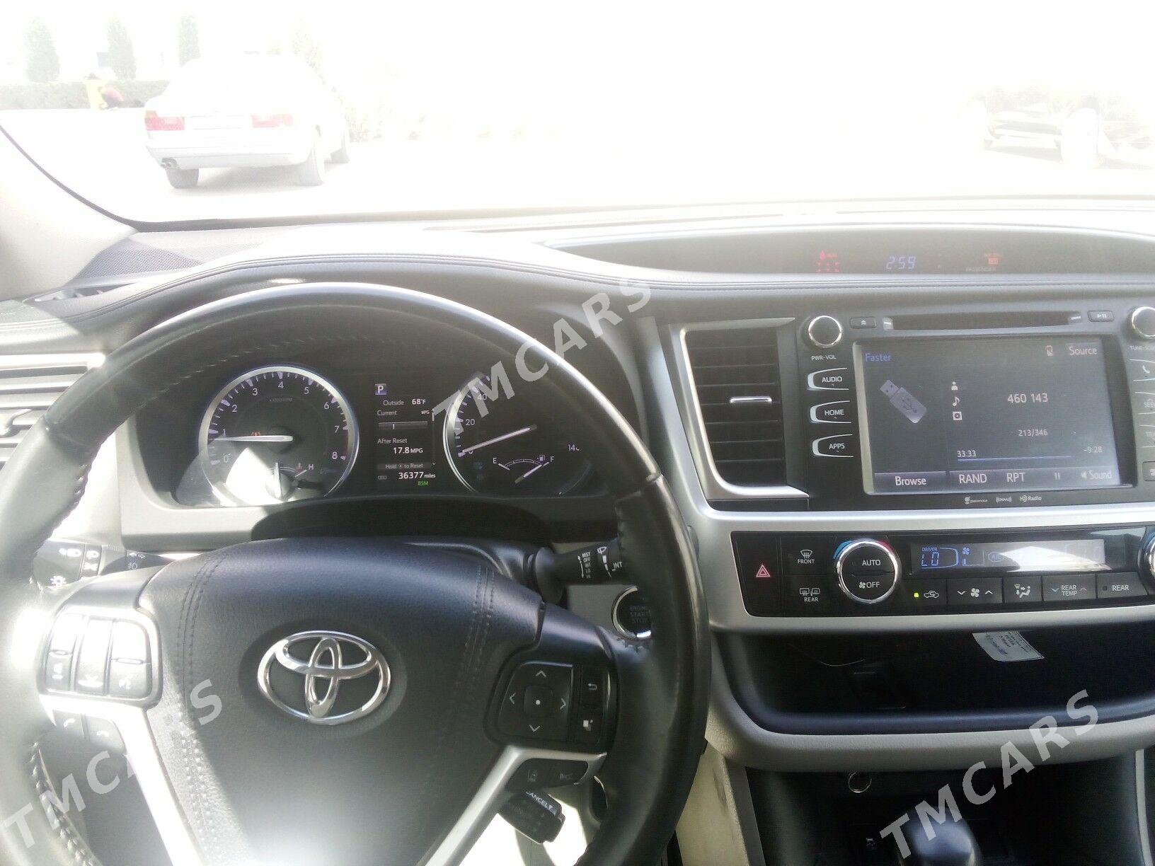 Toyota Highlander 2019 - 410 000 TMT - Мары - img 6