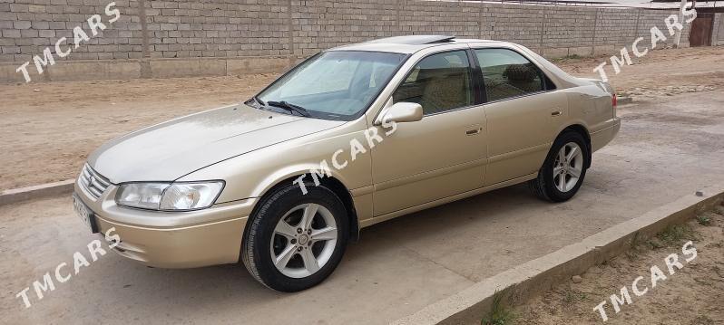 Toyota Camry 1999 - 126 000 TMT - Байрамали - img 3