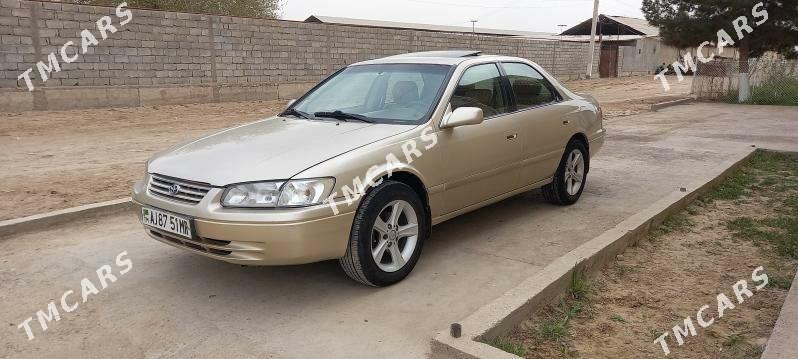 Toyota Camry 1999 - 126 000 TMT - Байрамали - img 2