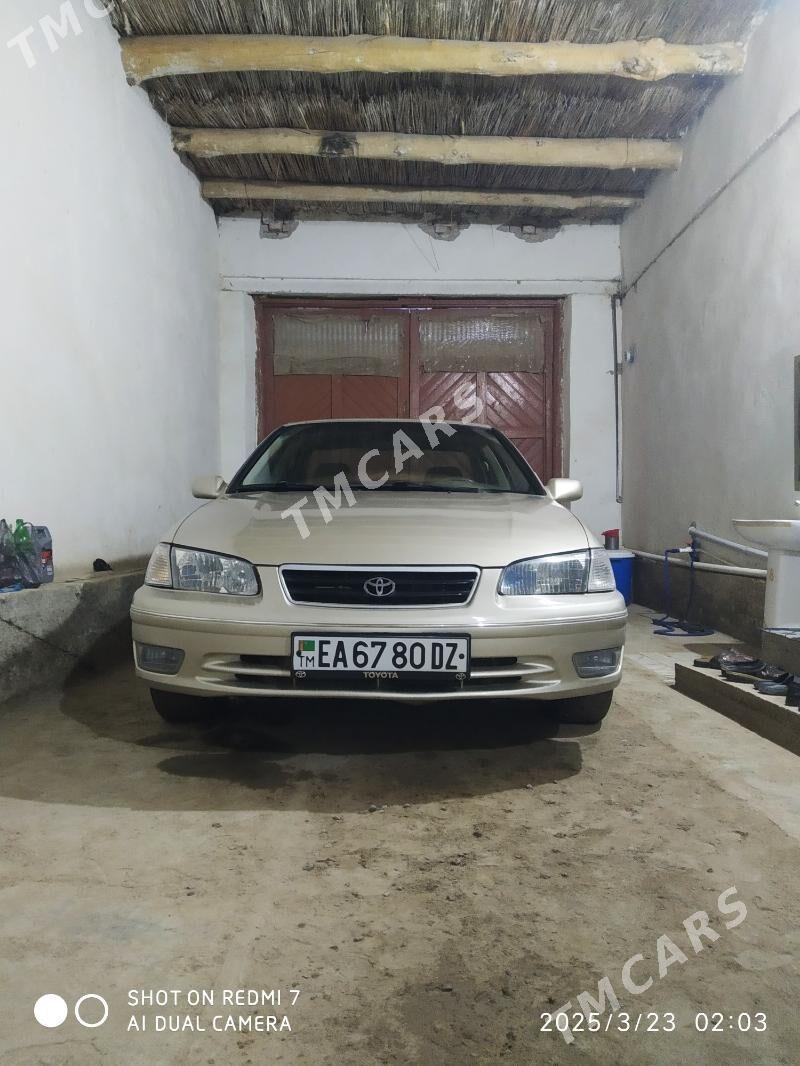 Toyota Camry 2001 - 135 000 TMT - Köneürgenç - img 5