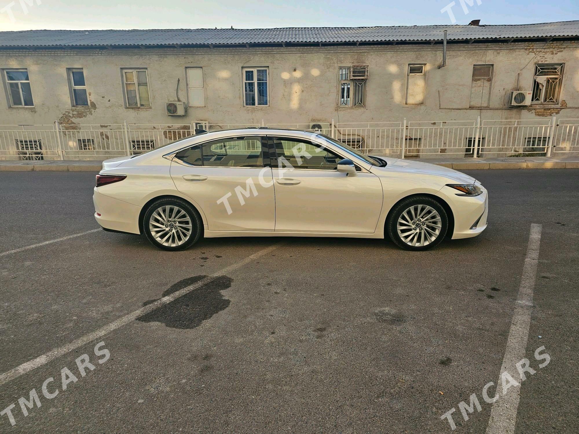 Lexus ES 350 2019 - 685 000 TMT - Мары - img 5