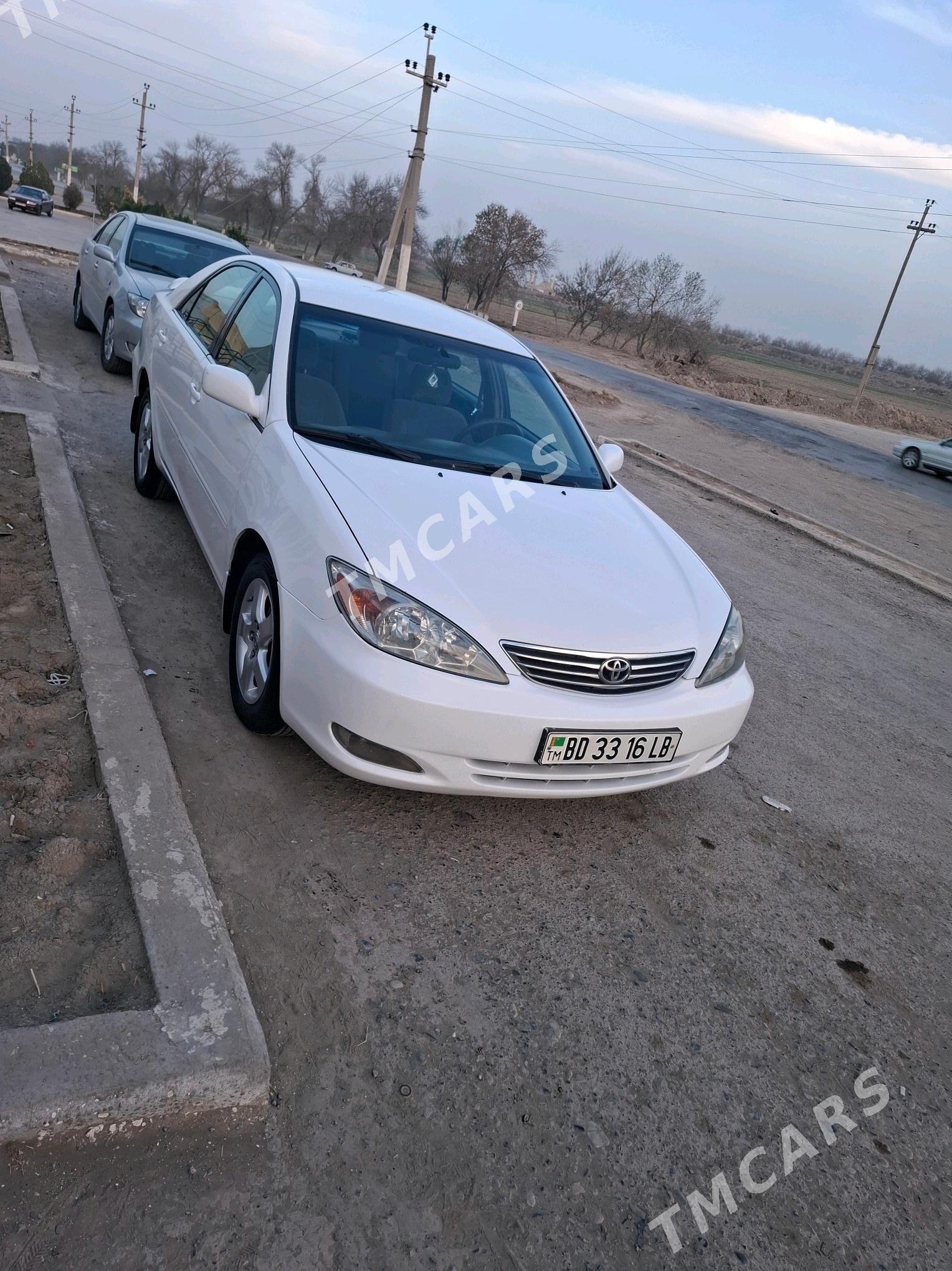 Toyota Camry 2003 - 140 000 TMT - Дянев - img 4