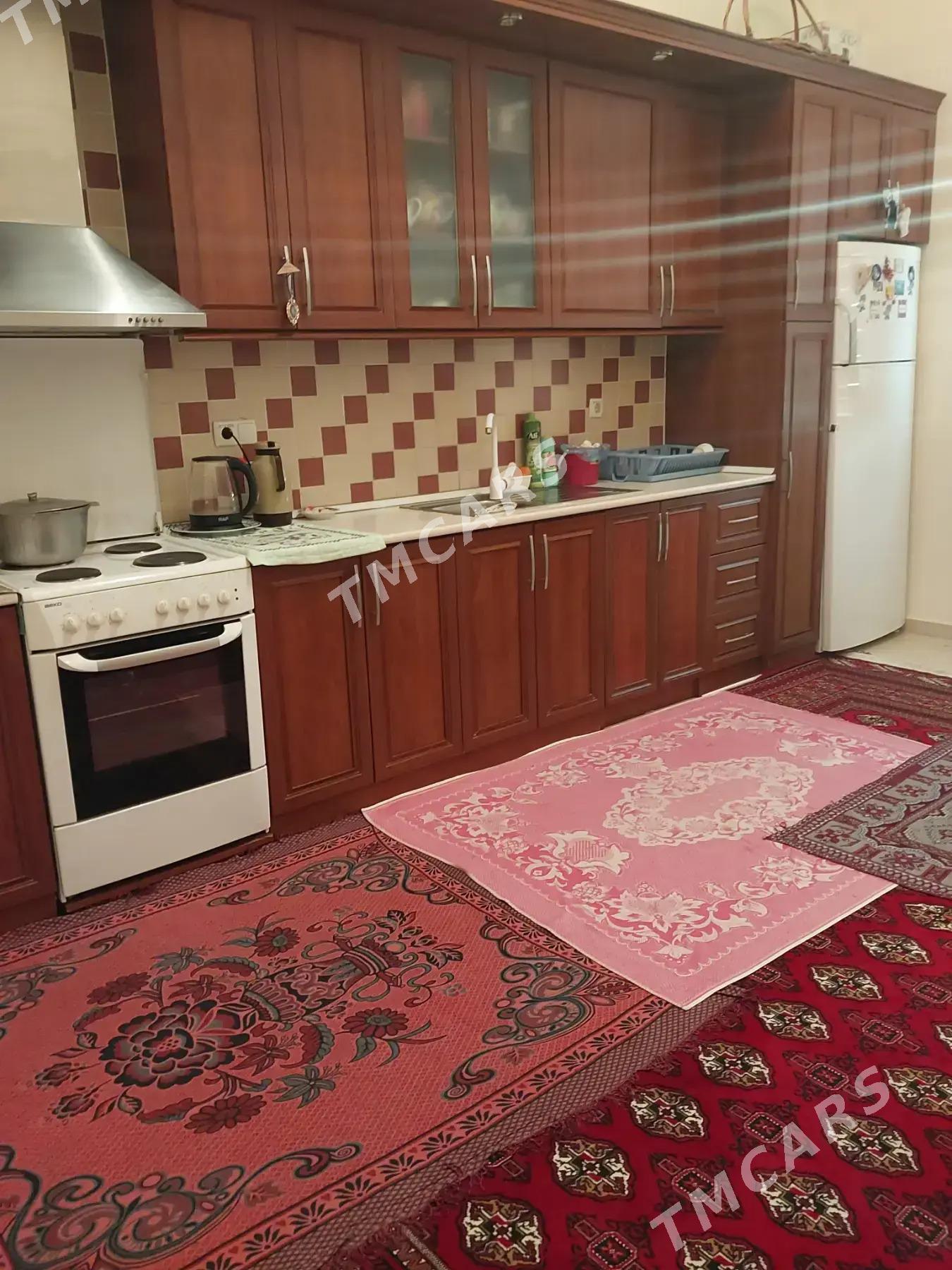 PODWOYSKIY 12/6 ETAZ 4 KOMNAT - ул. Подвойского (Битарап Туркменистан шаёлы) - img 3