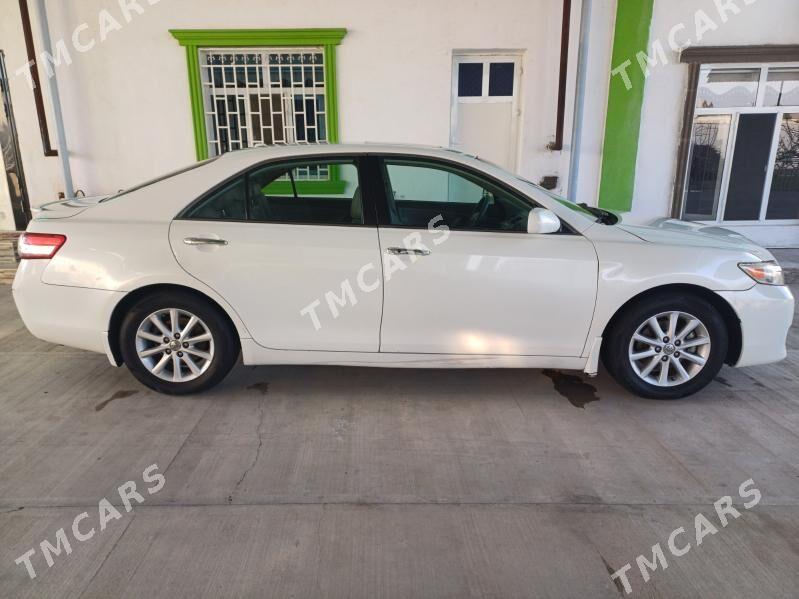 Toyota Camry 2011 - 210 000 TMT - Гёкдепе - img 3