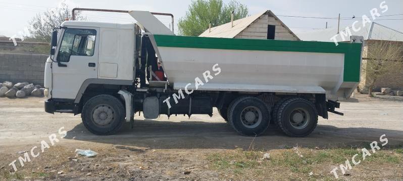 Howo Sinotruk 2010 - 260 000 TMT - Гёкдепе - img 8
