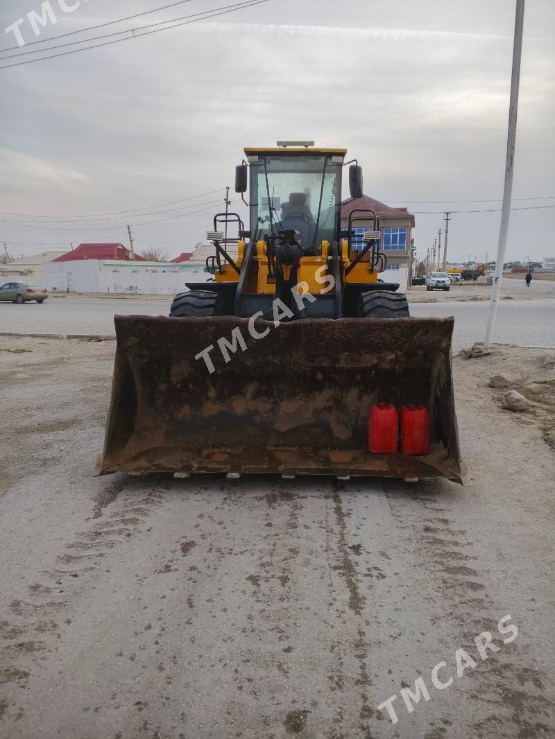 XCMG ZL50 2008 - 400 000 TMT - Балканабат - img 2