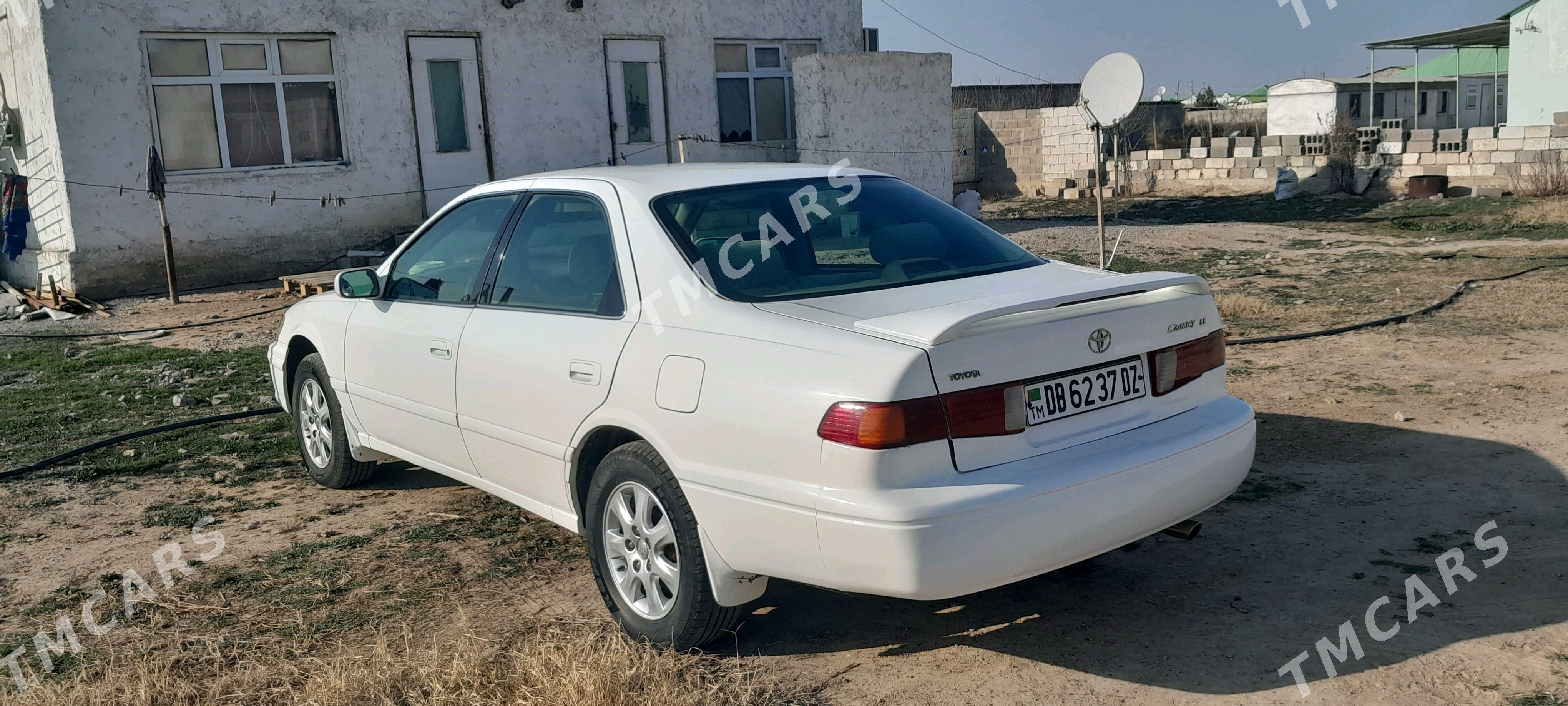 Toyota Camry 2000 - 113 000 TMT - Губадаг - img 4
