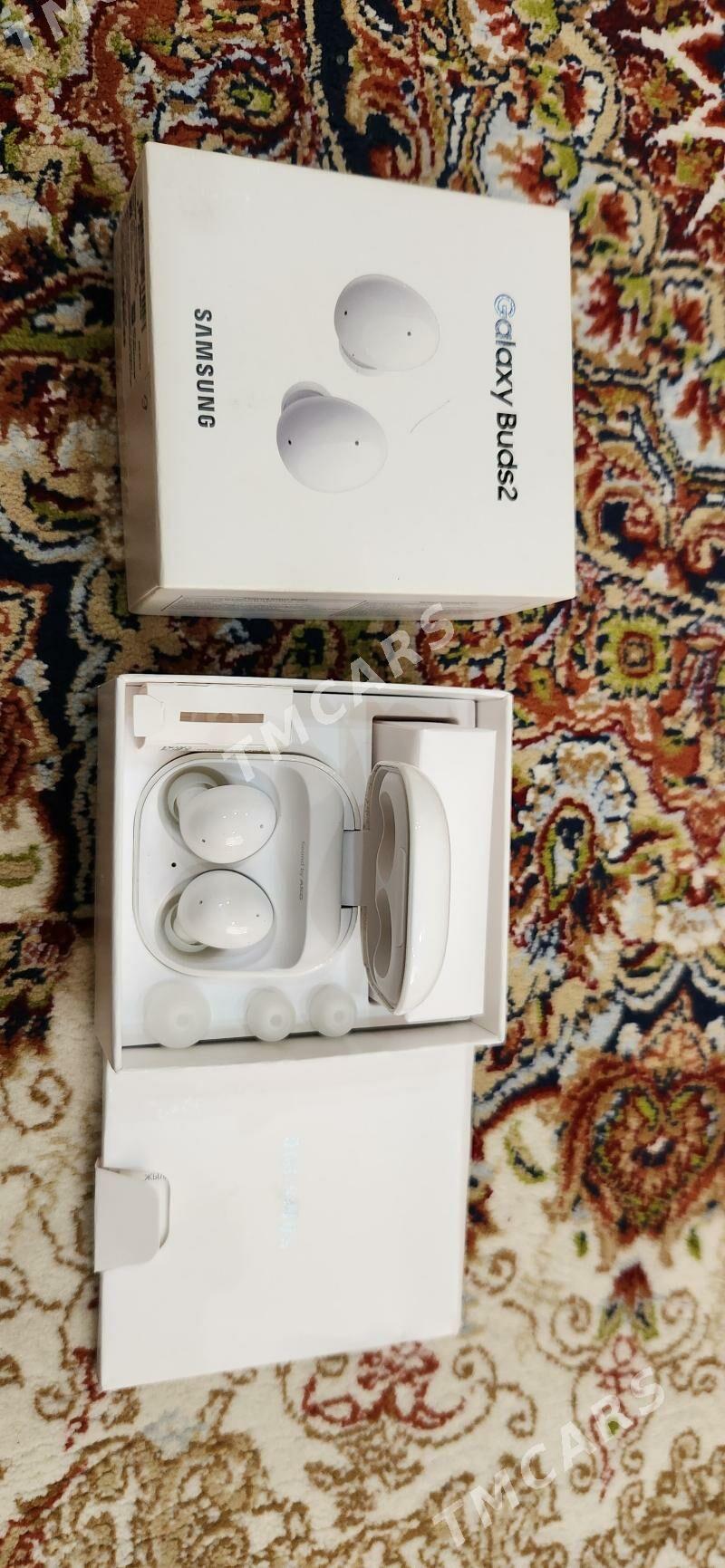 Galaxy Buds2 - Howdan "W" - img 3