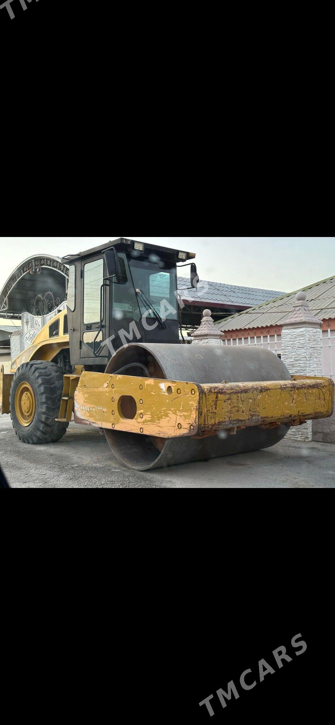 LiuGong CLG 6114E 2012 - 420 000 TMT - Ашхабад - img 2