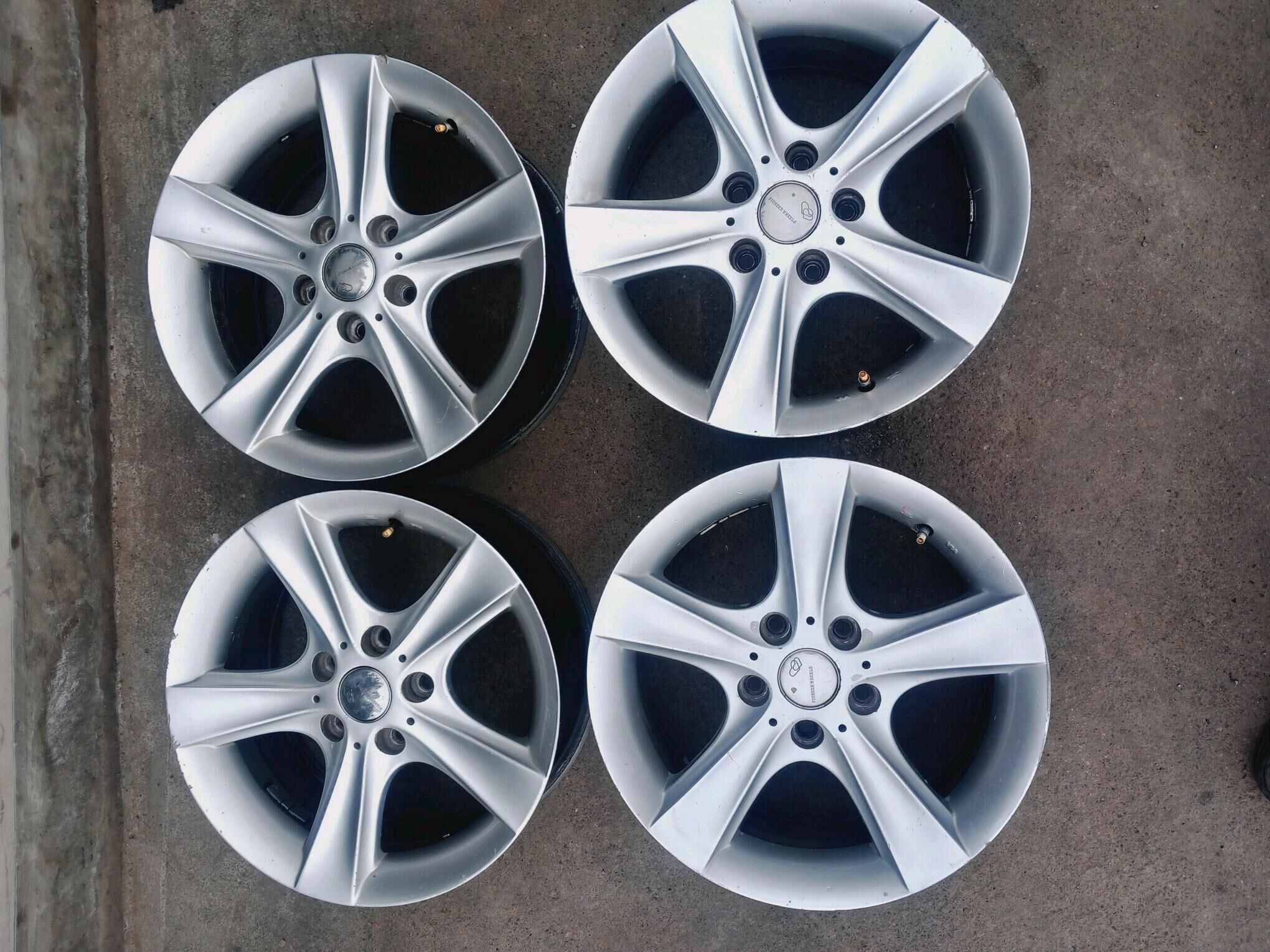 Camry disga 4 şt 2 500 TMT - Хитровка - img 2