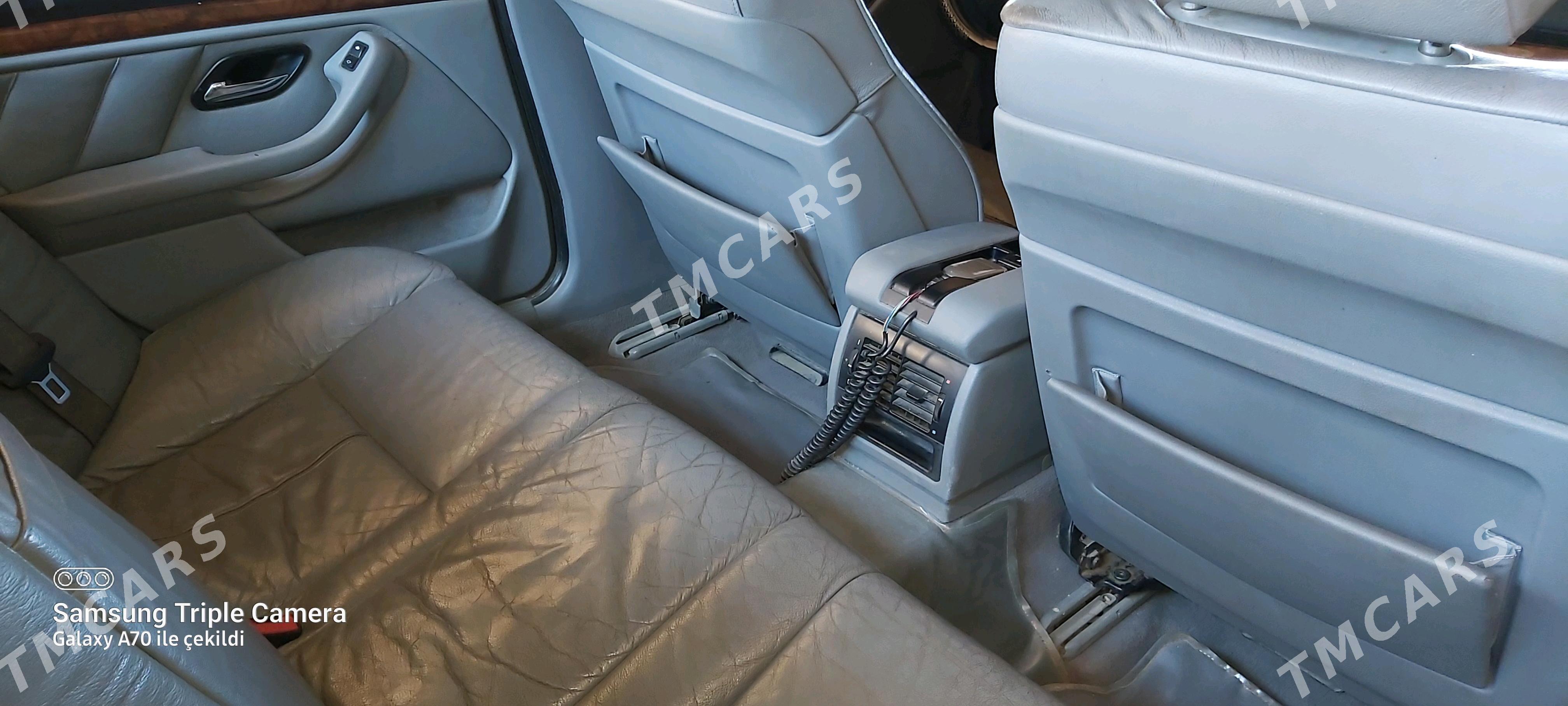 BMW 540 2001 - 95 000 TMT - Farap - img 8