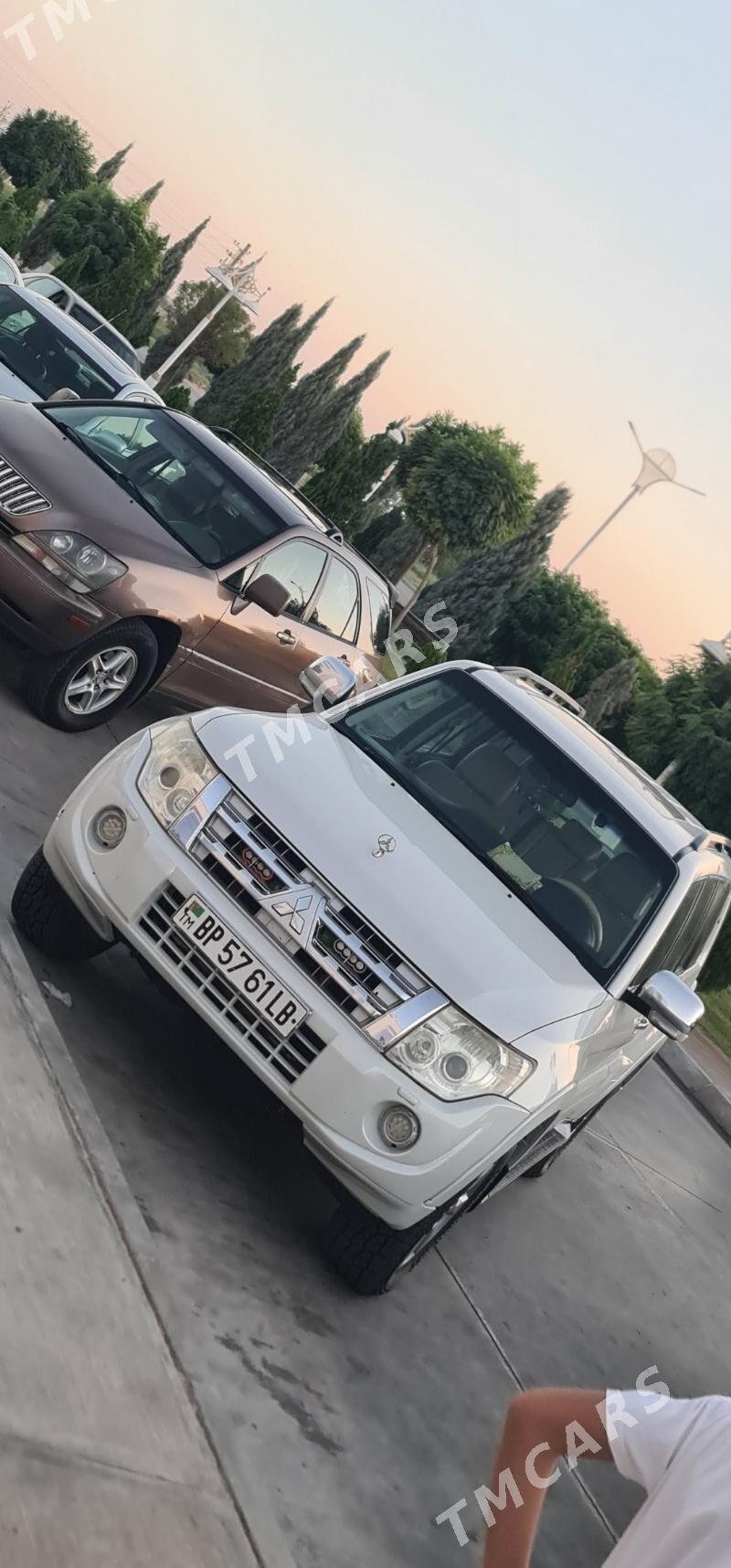 Mitsubishi Pajero 2013 - 260 000 TMT - Dostluk - img 2