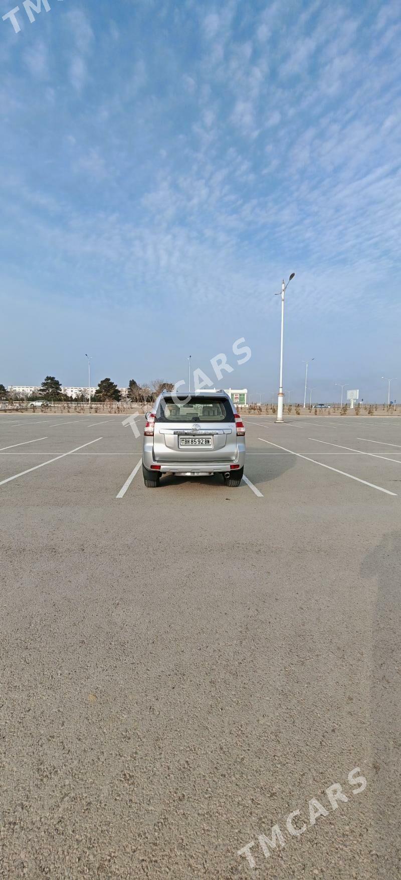Toyota Land Cruiser Prado 2016 - 656 600 TMT - Hazar - img 5