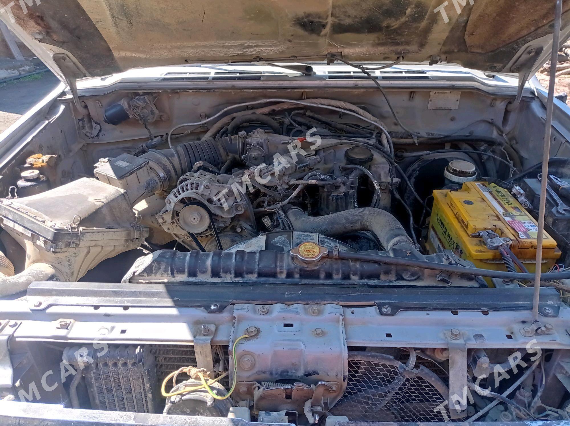 Mitsubishi Pajero 1995 - 35 000 TMT - Magtymguly - img 5